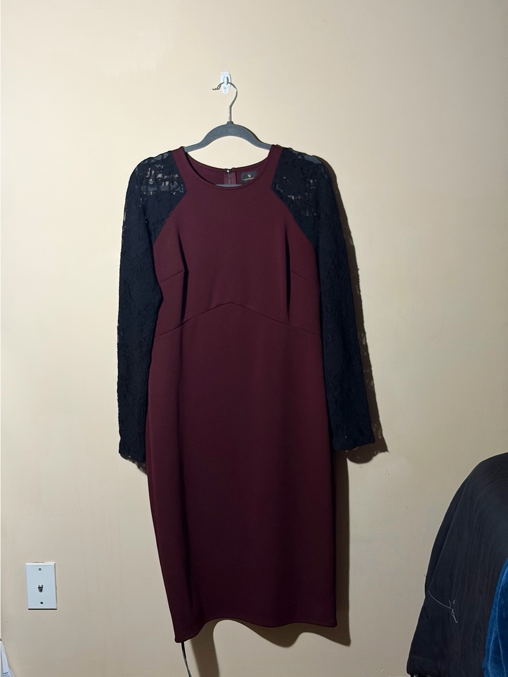 Worthington Size 12 Burgundy Sheath Dress with Long Black Lace Sleeves
